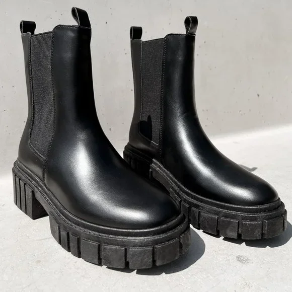 NEW Black Lug Sole Chunky Platform Elastic Ankle Block Heel Chelsea Boot Booties - Picture 2 of 12